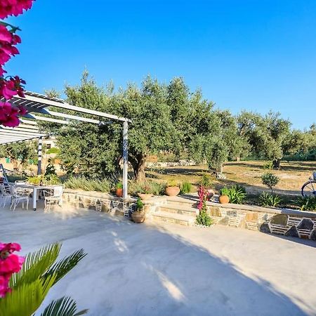 Skopelos Blue Heaven Pool Villa In Olive Grove المظهر الخارجي الصورة