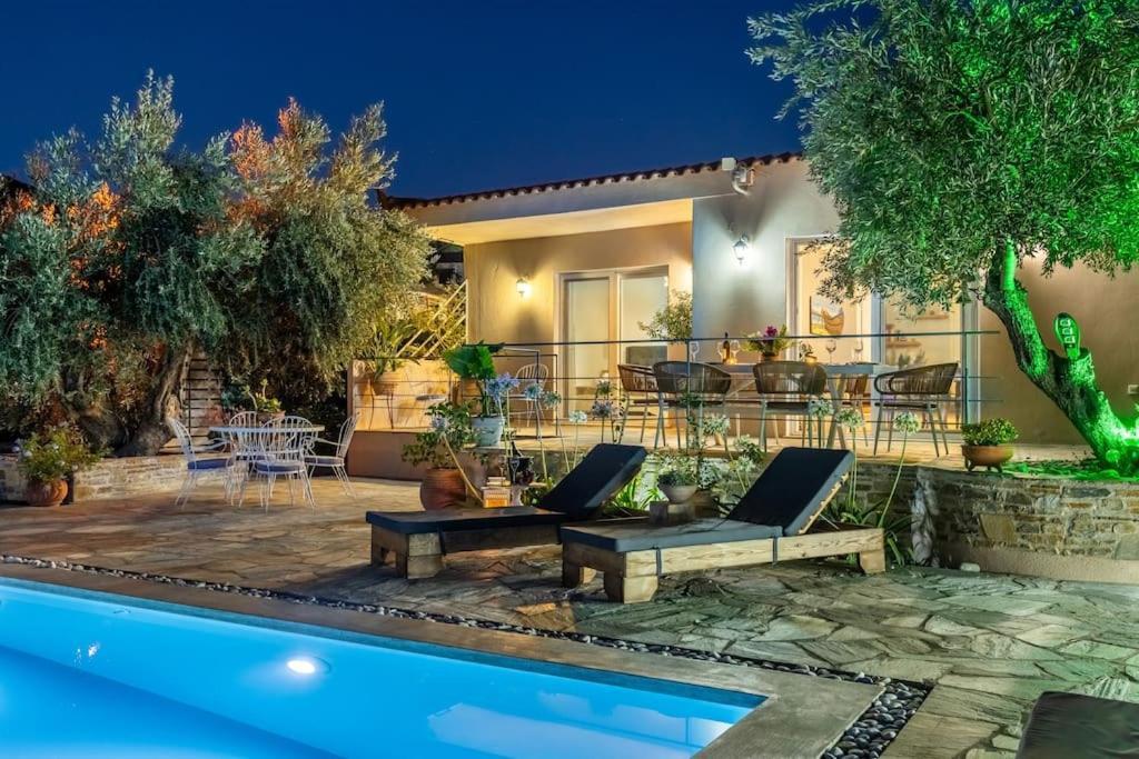 Skopelos Blue Heaven Pool Villa In Olive Grove المظهر الخارجي الصورة
