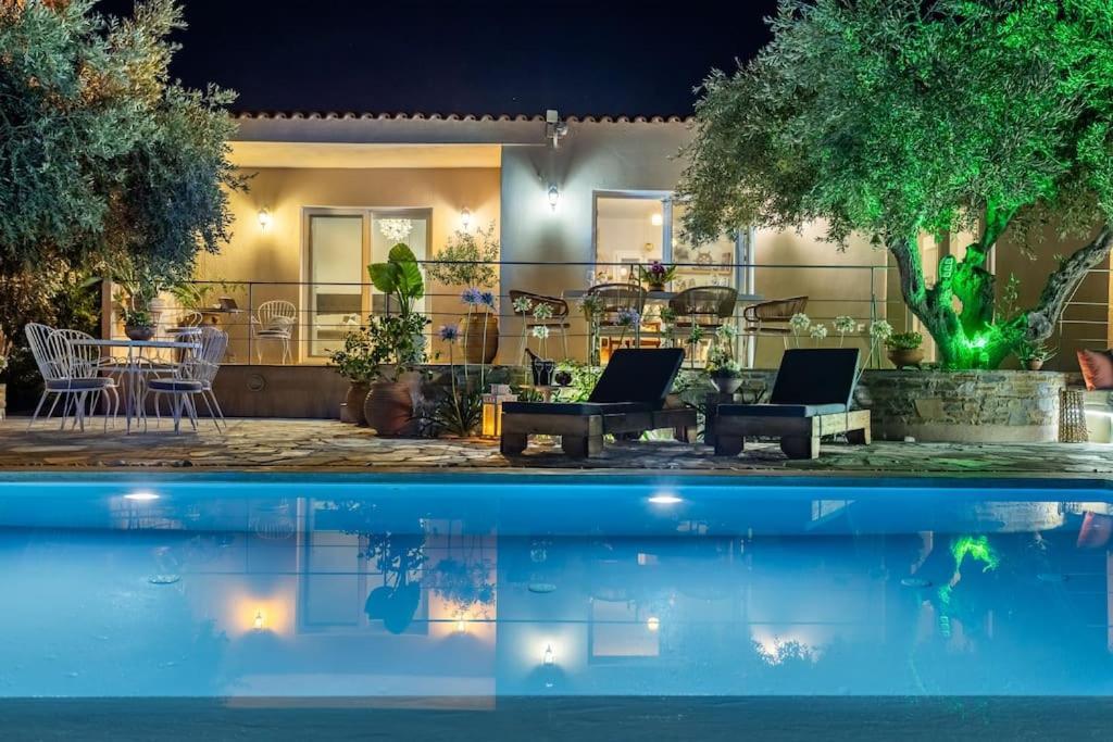 Skopelos Blue Heaven Pool Villa In Olive Grove المظهر الخارجي الصورة
