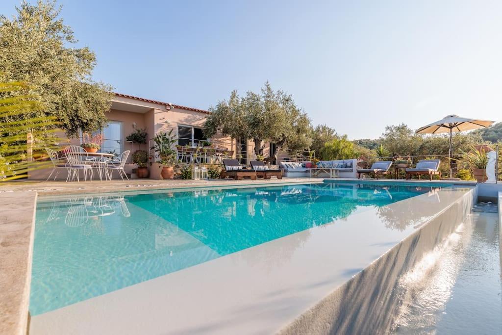 Skopelos Blue Heaven Pool Villa In Olive Grove المظهر الخارجي الصورة