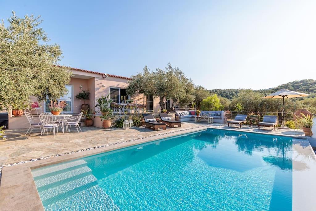 Skopelos Blue Heaven Pool Villa In Olive Grove المظهر الخارجي الصورة