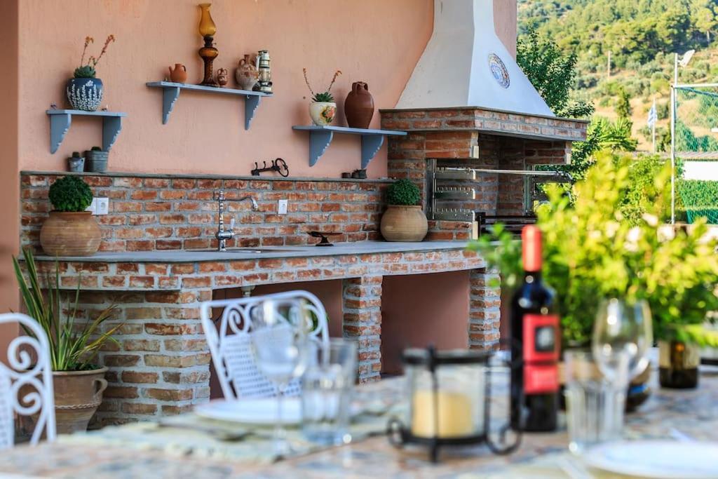 Skopelos Blue Heaven Pool Villa In Olive Grove المظهر الخارجي الصورة